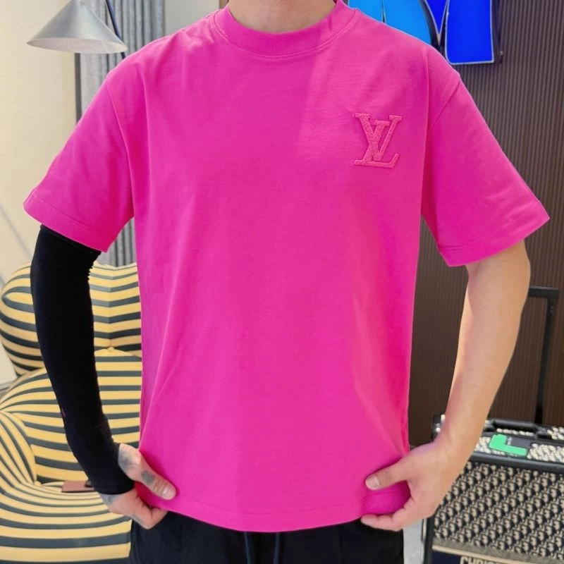 Breathable Louis Vuitton T-Shirts 132302