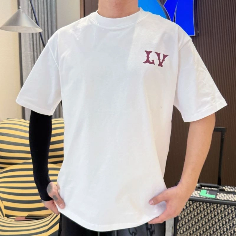 Functional Louis Vuitton T-Shirts 132282