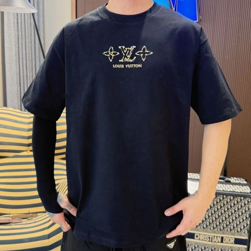 Louis Vuitton T-Shirts Classic 132279