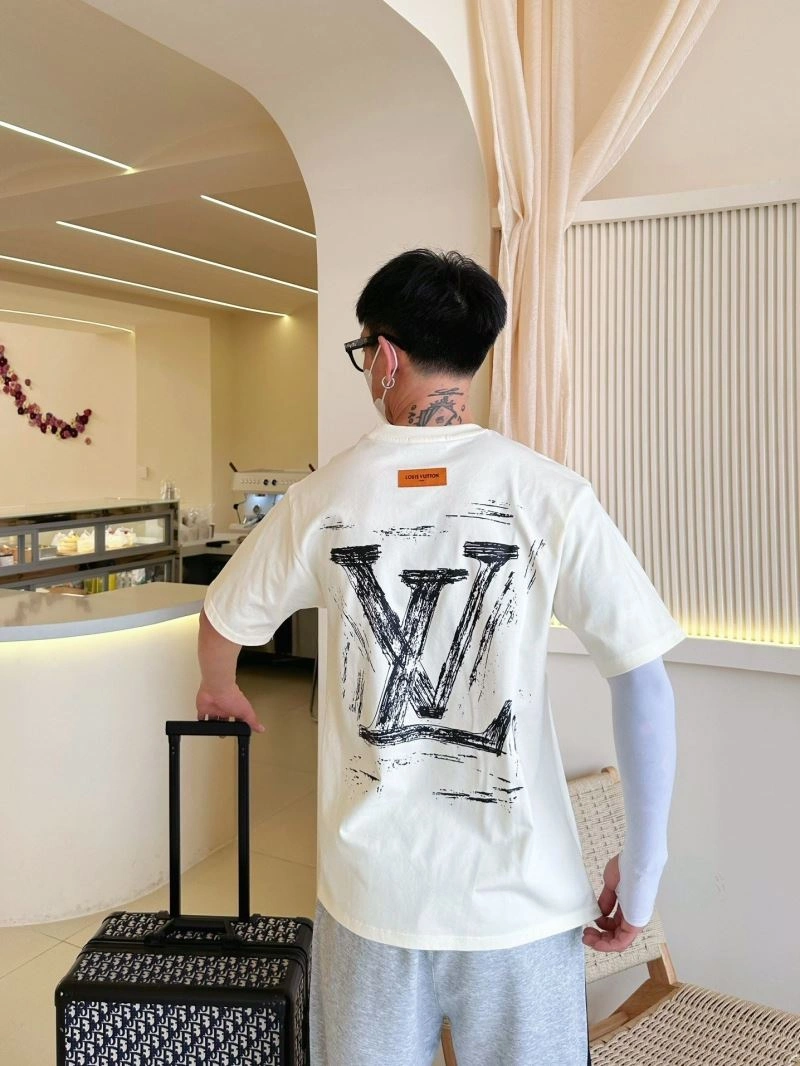 NewStyle Louis Vuitton T-Shirts 132277