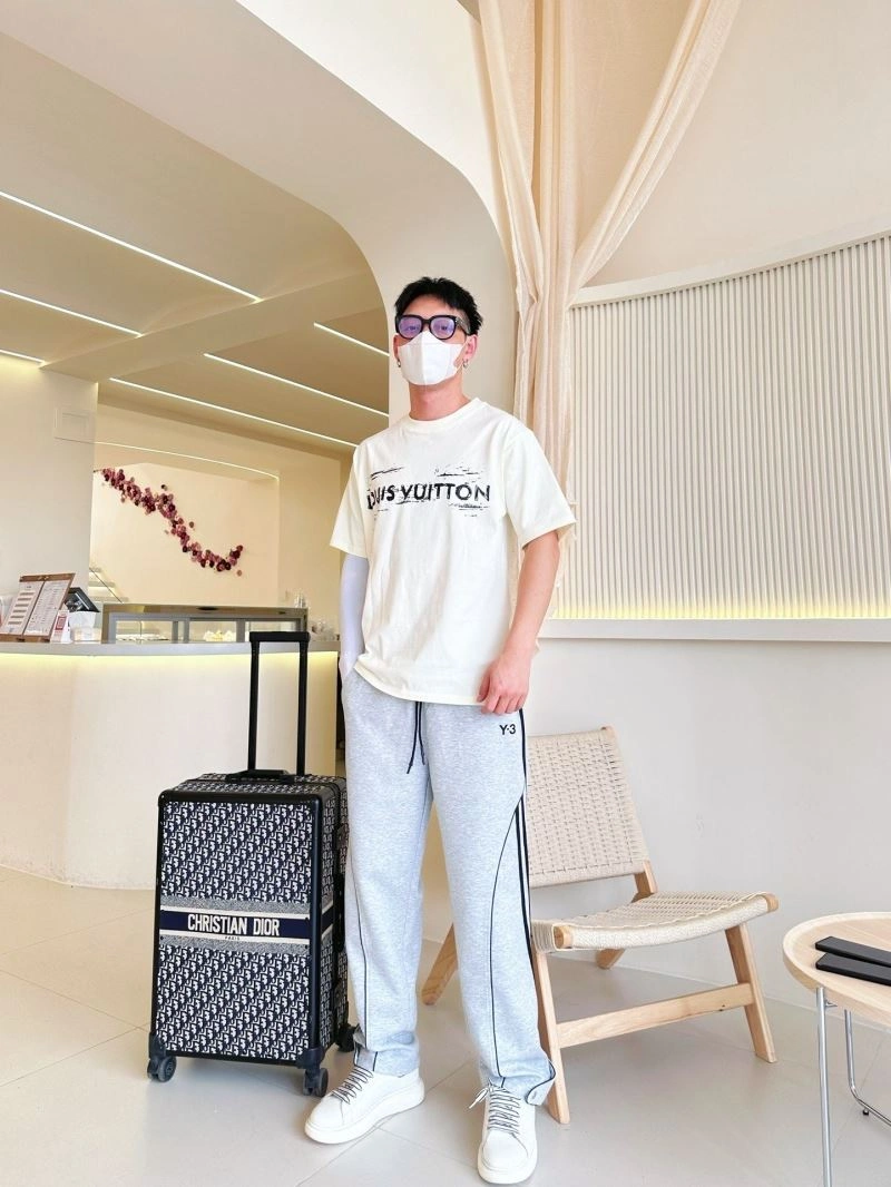 NewStyle Louis Vuitton T-Shirts 132277