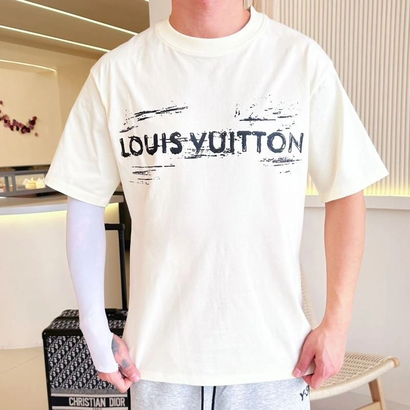 NewStyle Louis Vuitton T-Shirts 132277