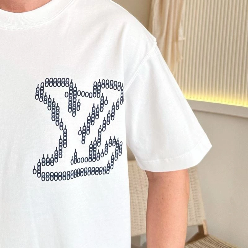 Classic Louis Vuitton T-Shirts 132273