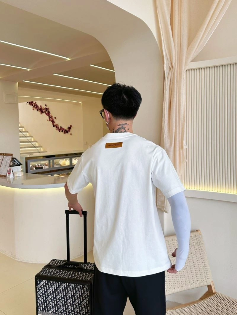 Efficient Louis Vuitton T-Shirts 132272