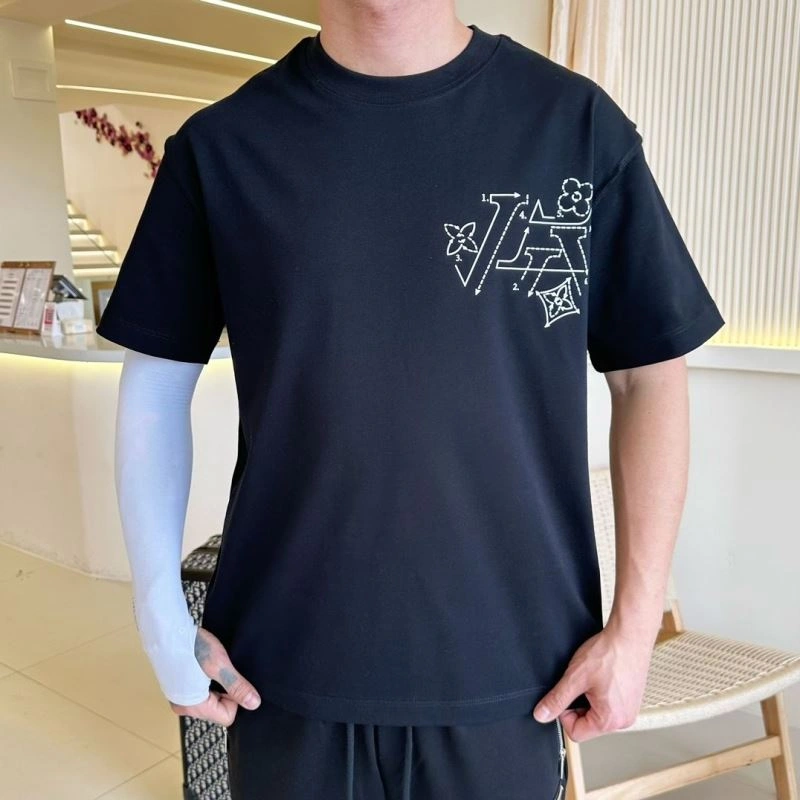 Timeless Louis Vuitton T-Shirts 132265