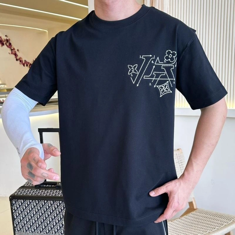 Timeless Louis Vuitton T-Shirts 132265