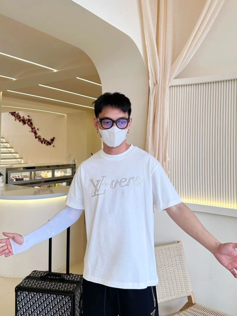 Louis Vuitton T-Shirts GoodFit 132262