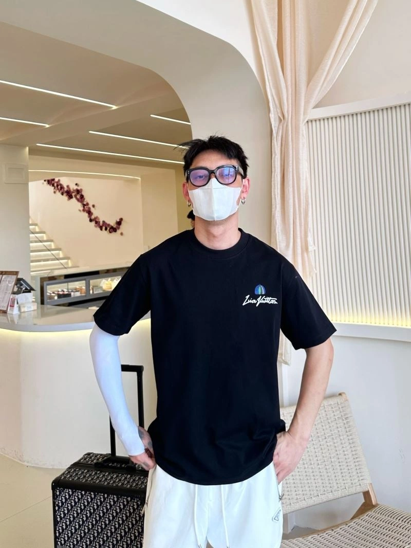 Louis Vuitton T-Shirts Timeless 132318