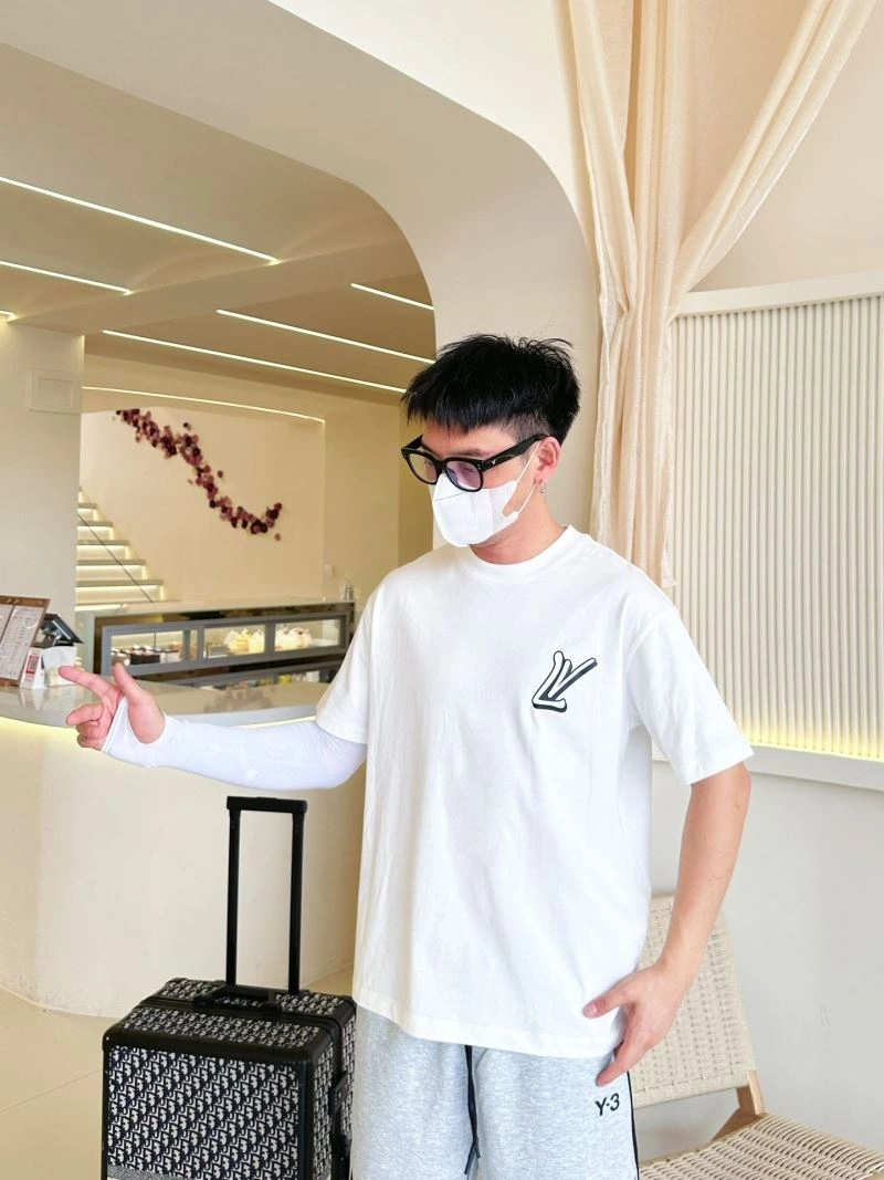 Louis Vuitton T-Shirts QuickDry 132258
