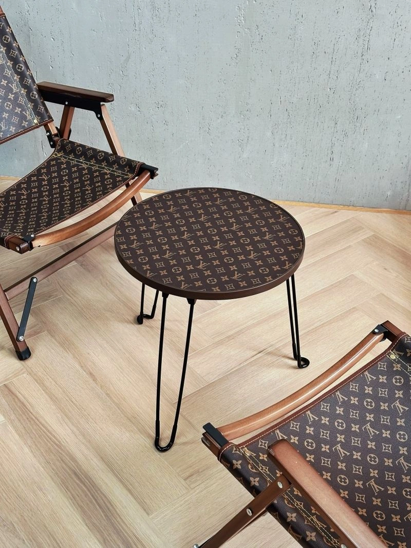 Louis Vuitton Tables Bold 274702