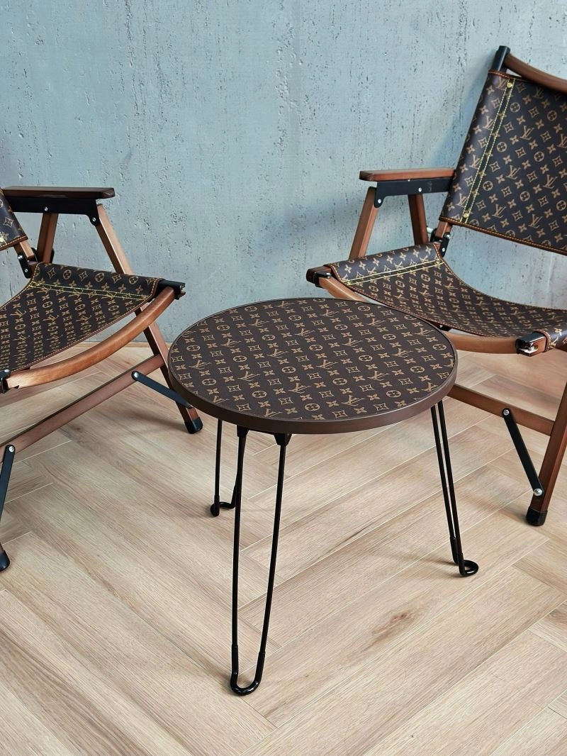 Louis Vuitton Tables Bold 274702