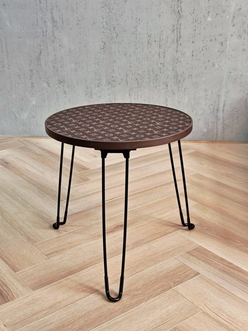 Louis Vuitton Tables Bold 274702