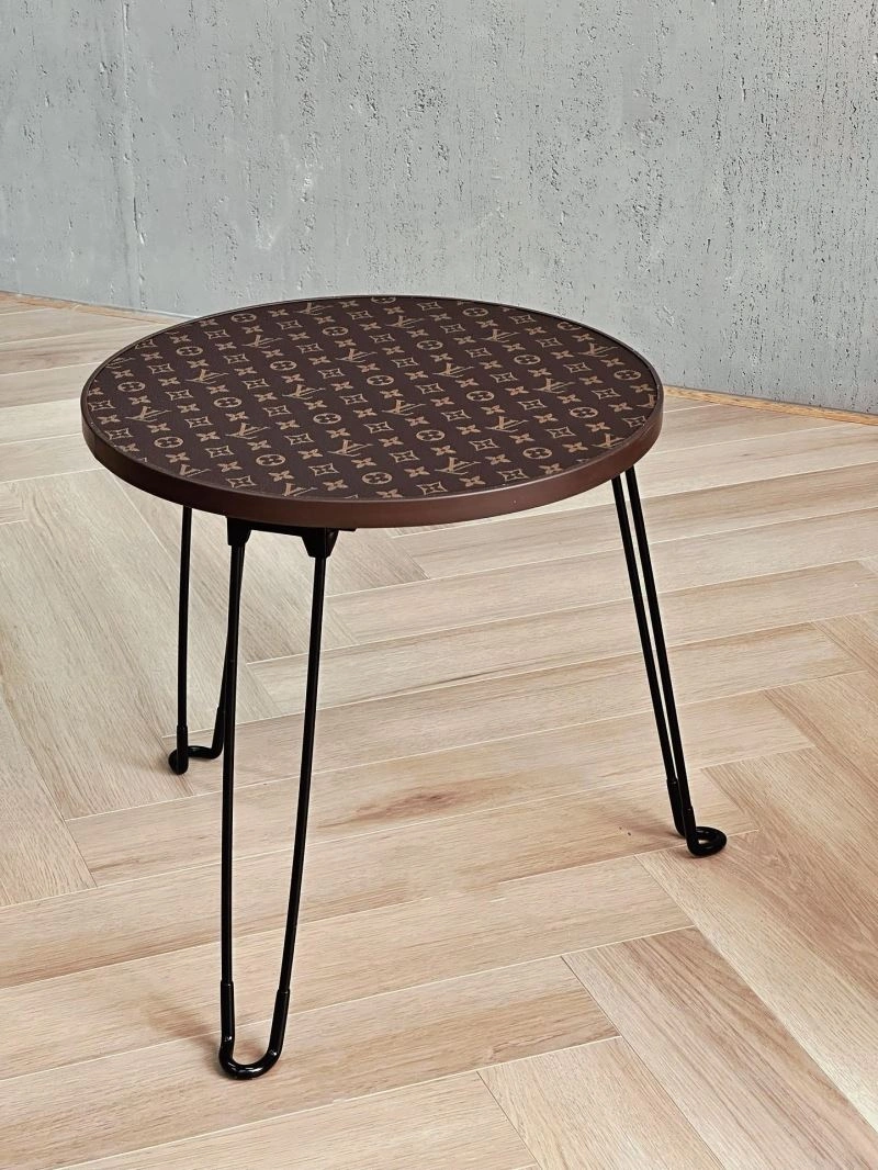 Louis Vuitton Tables Bold 274702