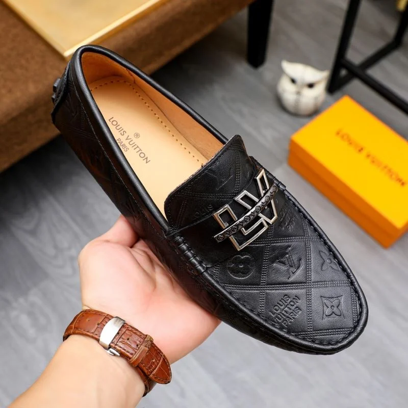 Louis Vuitton Tods Shoes Sleek 30446