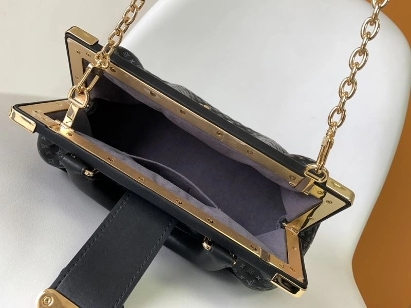 Unisex Louis Vuitton Top Handle Bags 94146