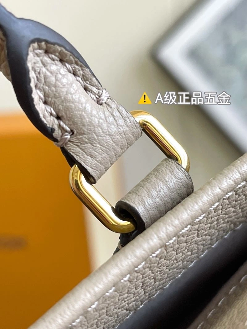 Louis Vuitton Top Handle Bags Versatile 93932