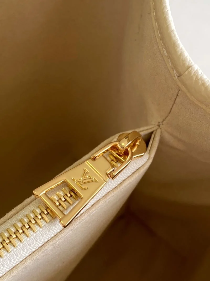 Chic Louis Vuitton Top Handle Bags 42292
