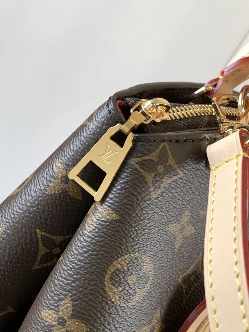 Flexible Louis Vuitton Top Handle Bags 42257