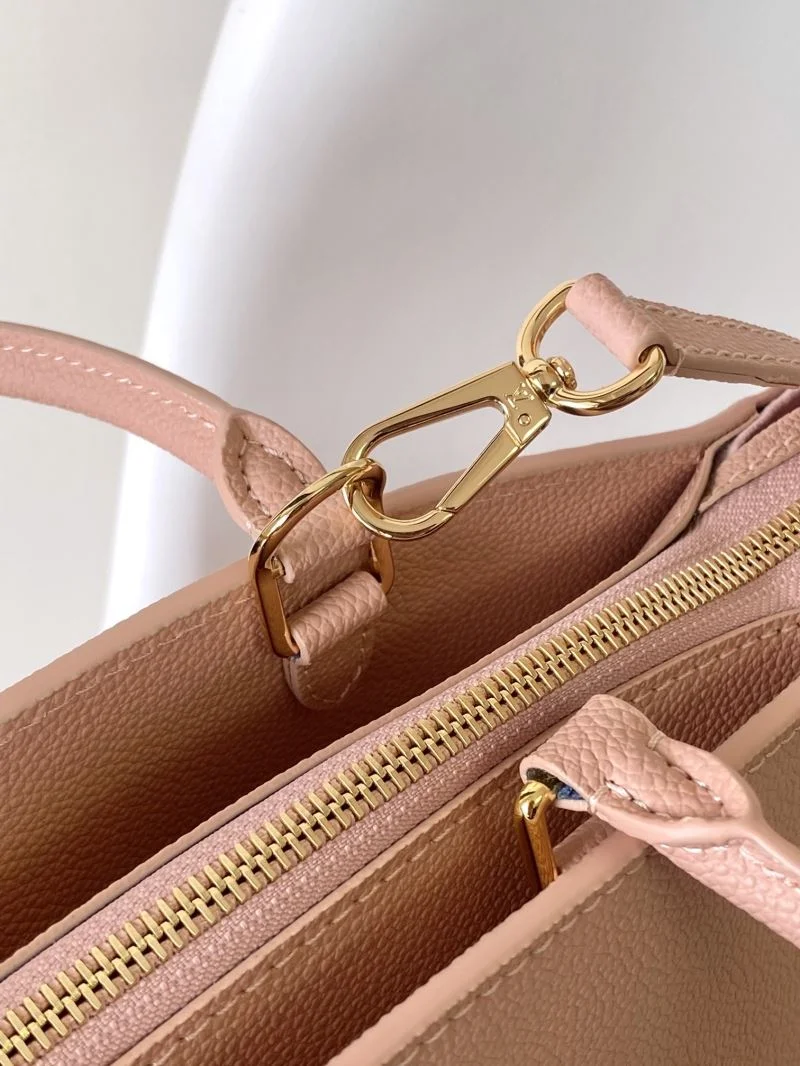 Stylish Louis Vuitton Top Handle Bags 42242