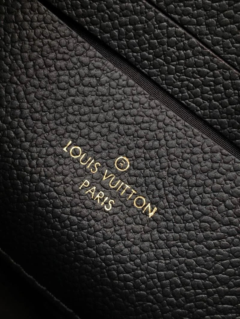 Unisex Louis Vuitton Top Handle Bags 42229