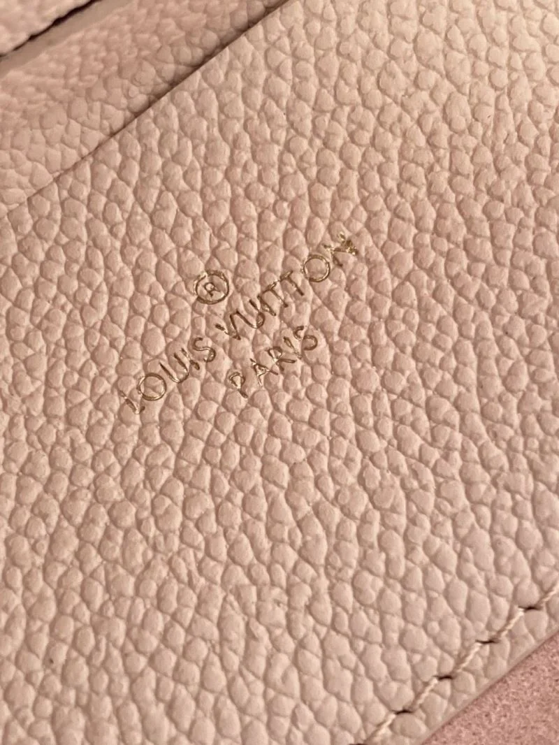 Stylish Louis Vuitton Top Handle Bags 42236