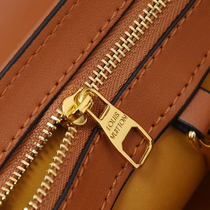 Functional Louis Vuitton Top Handle Bags 87330