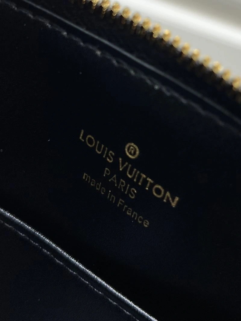 Sleek Louis Vuitton Top Handle Bags 83402