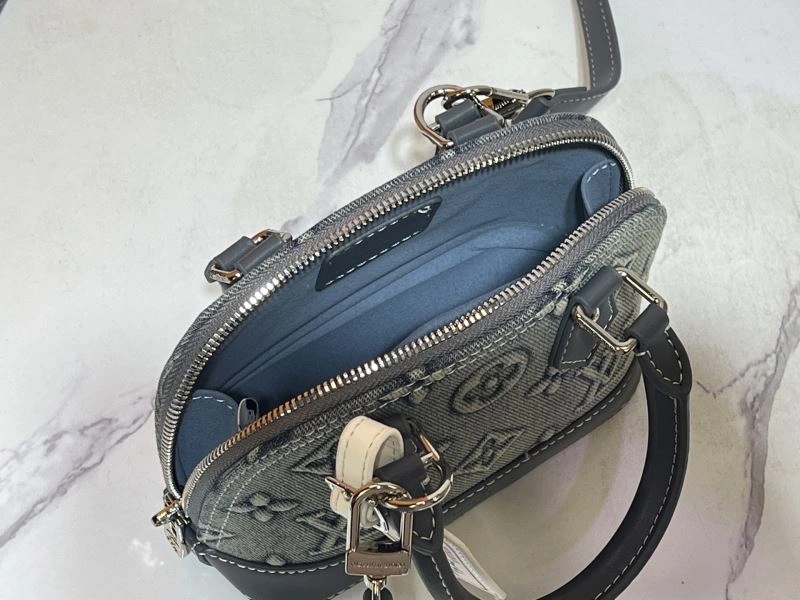 Minimalist Louis Vuitton Top Handle Bags 80048