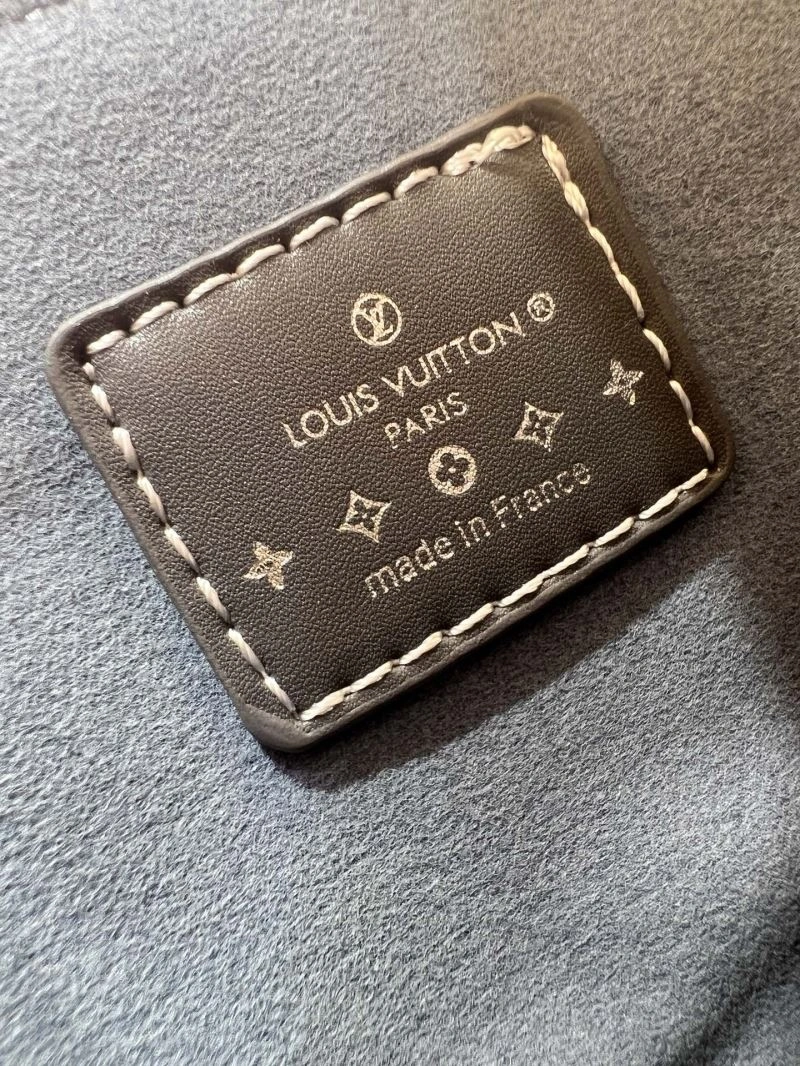 Minimalist Louis Vuitton Top Handle Bags 80048