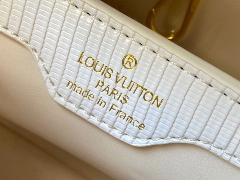 MoistureWicking Louis Vuitton Top Handle Bags 80004