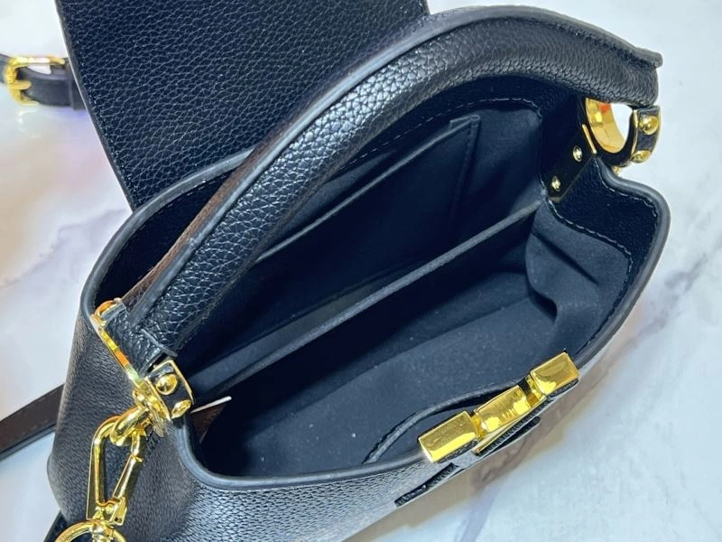 Stretchable Louis Vuitton Top Handle Bags 79990
