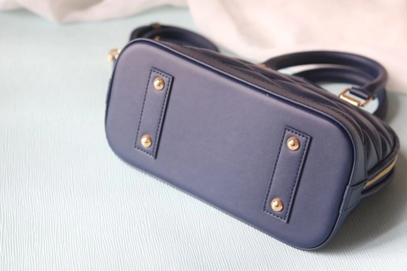Sustainable Louis Vuitton Top Handle Bags 80008