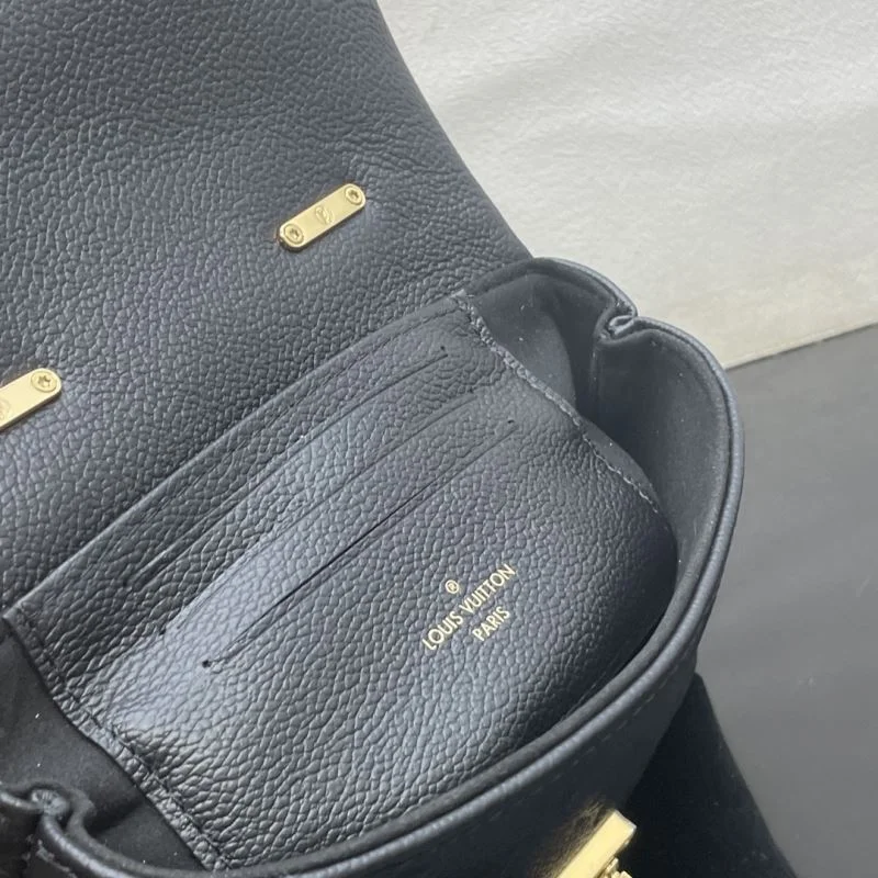 Reliable Louis Vuitton Top Handle Bags 41676