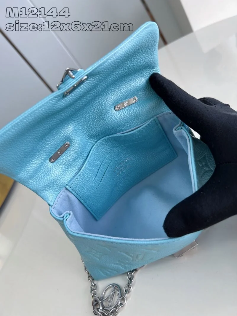 Compact Louis Vuitton Top Handle Bags 41042