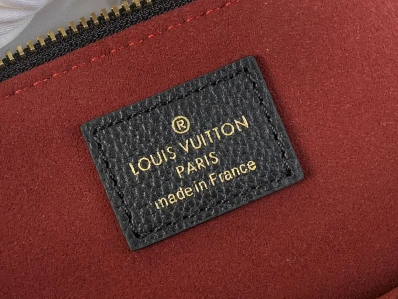 Effortless Louis Vuitton Top Handle Bags 41026
