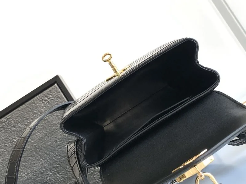 Elegant Louis Vuitton Top Handle Bags 41018