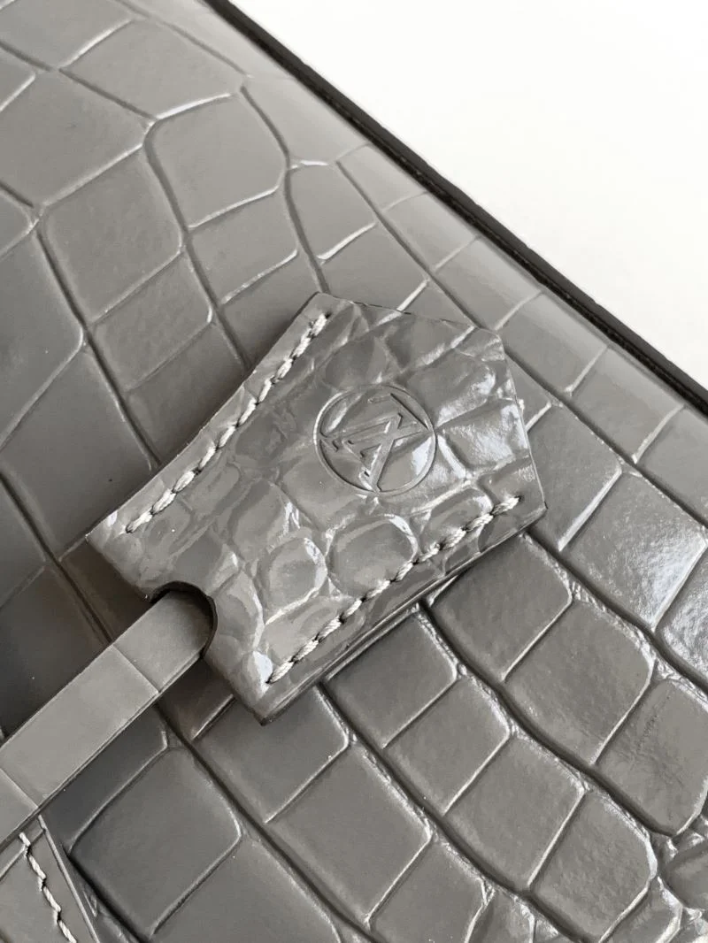 QuickDry Louis Vuitton Top Handle Bags 41046