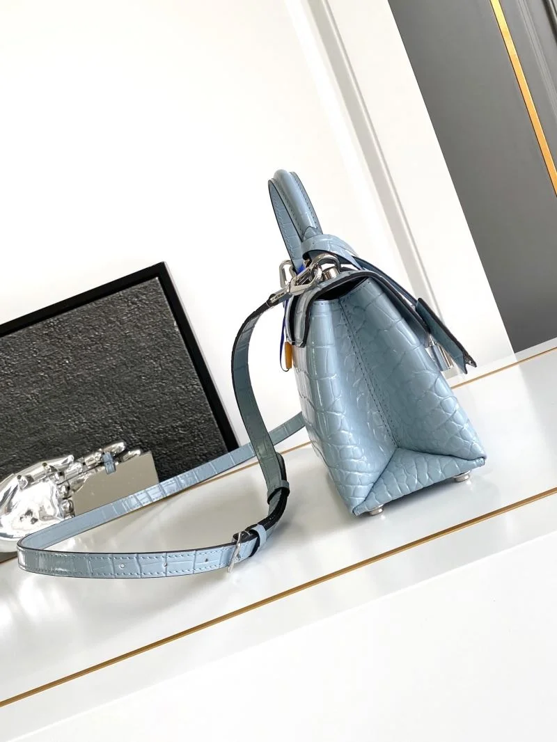 Lightweight Louis Vuitton Top Handle Bags 41010