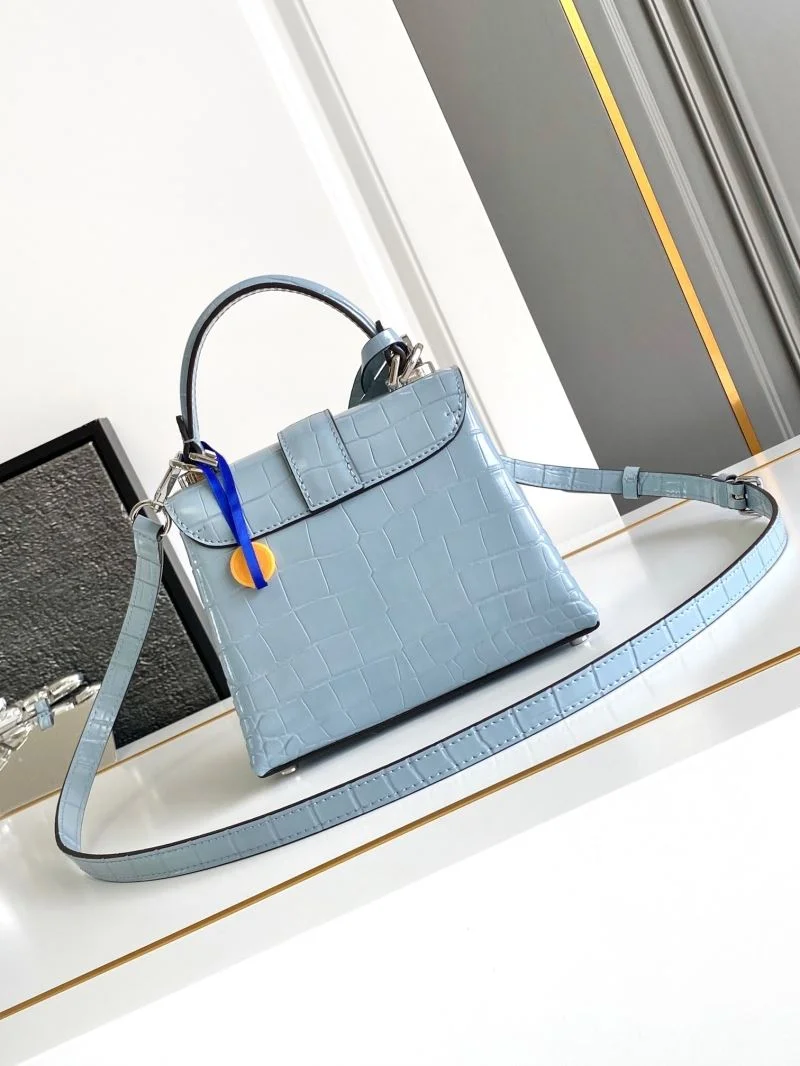 Lightweight Louis Vuitton Top Handle Bags 41010