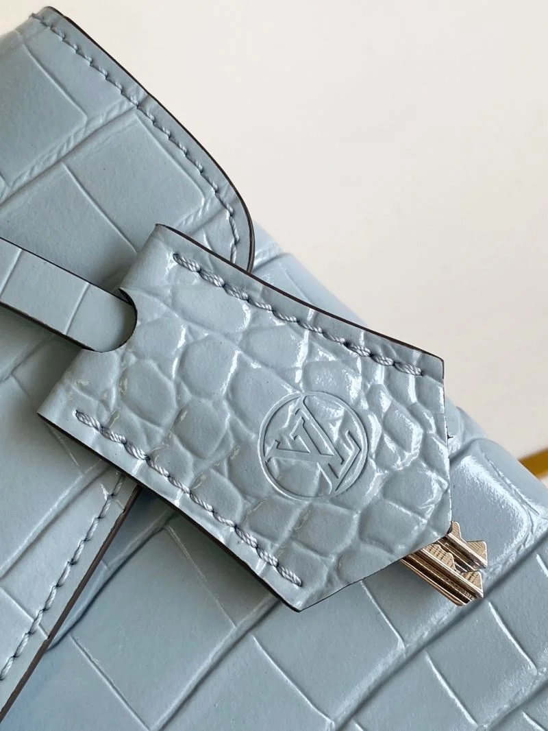 Lightweight Louis Vuitton Top Handle Bags 41010