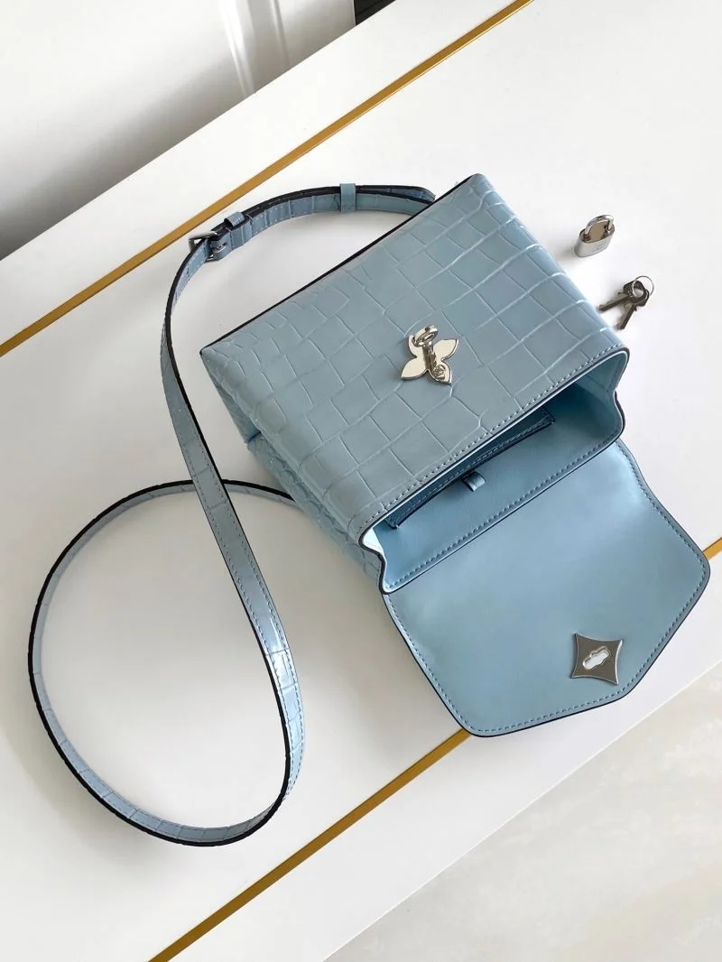 Lightweight Louis Vuitton Top Handle Bags 41010