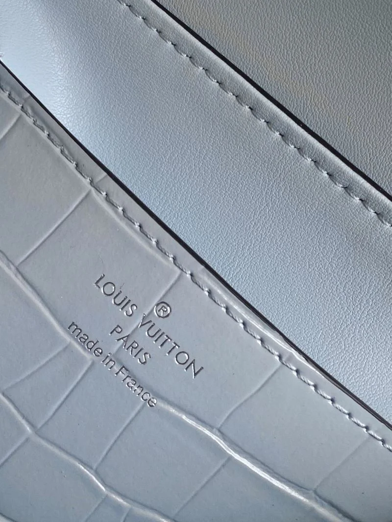 Lightweight Louis Vuitton Top Handle Bags 41010