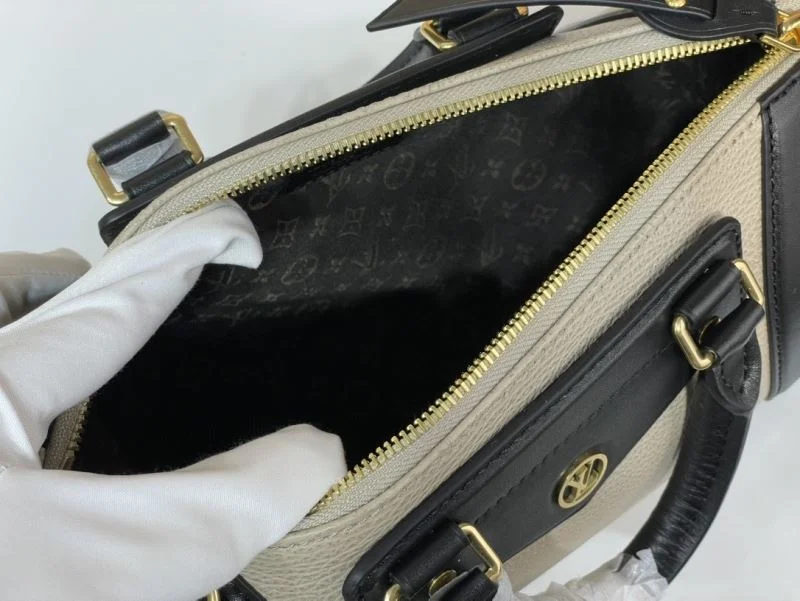 Flexible Louis Vuitton Top Handle Bags 40334