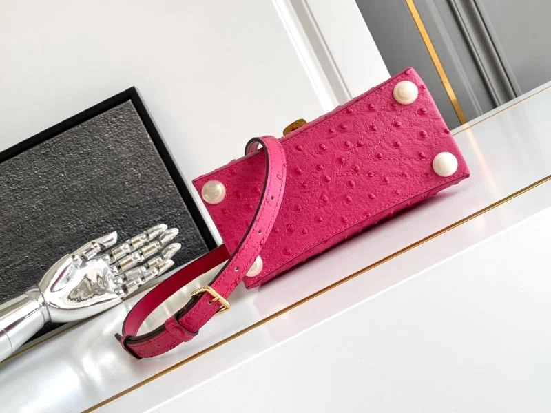 Chic Louis Vuitton Top Handle Bags 40317