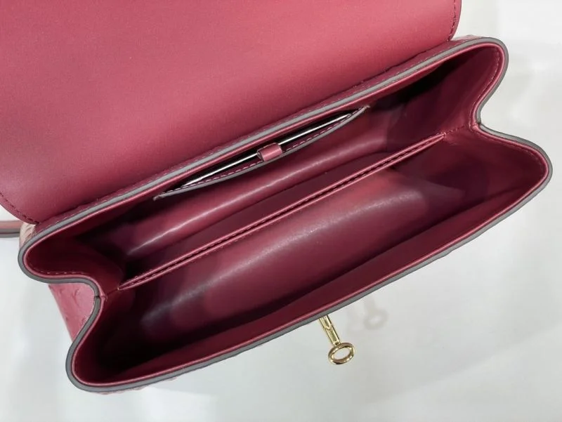 Attractive Louis Vuitton Top Handle Bags 40326