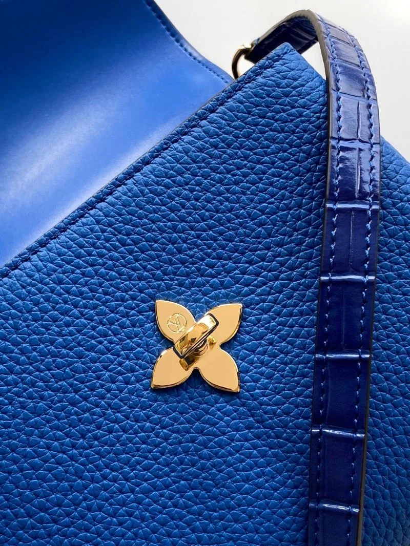 Versatile Louis Vuitton Top Handle Bags 40339