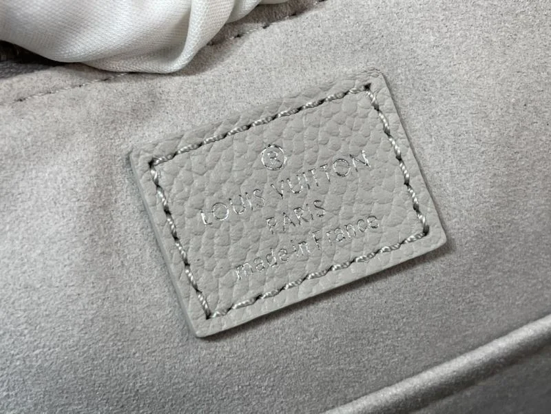 Louis Vuitton Top Handle Bags Bold 40297