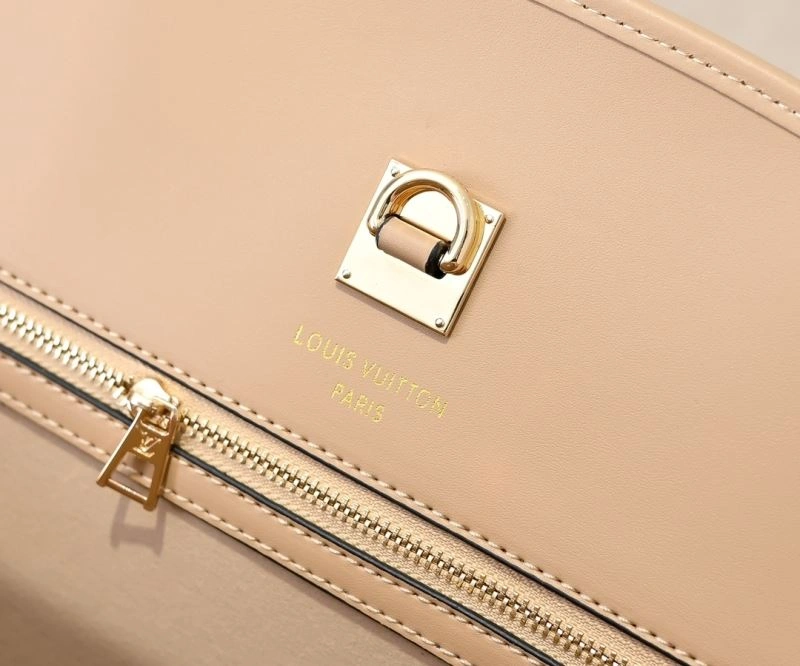 Louis Vuitton Top Handle Bags Trendsetting 79287