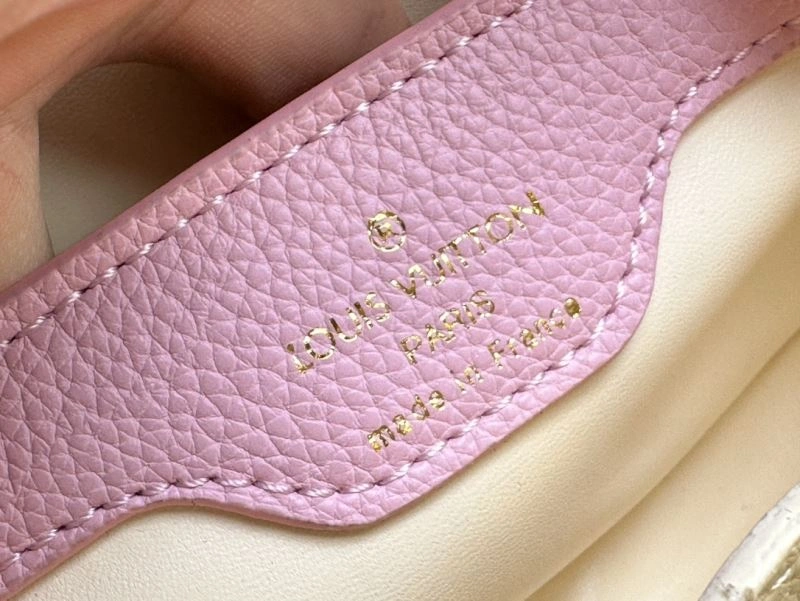 Trendsetting Louis Vuitton Top Handle Bags 79210