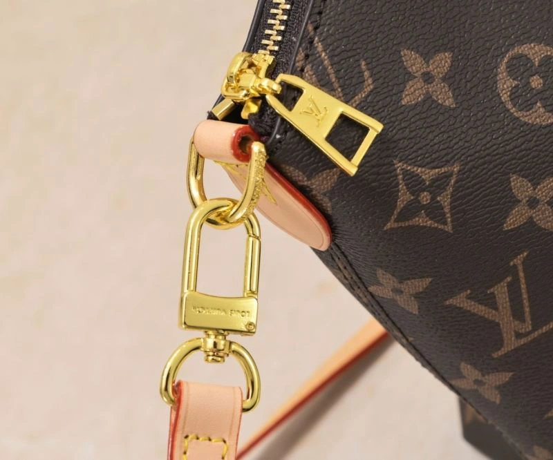 Supportive Louis Vuitton Top Handle Bags 79189